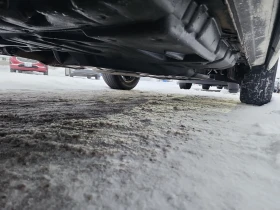 Toyota Highlander Hybrid XLE * * Черен Салон * * Carfax * * Carfax *, снимка 17