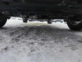 Toyota Highlander Hybrid XLE * * Черен Салон * * Carfax * * Carfax *, снимка 15