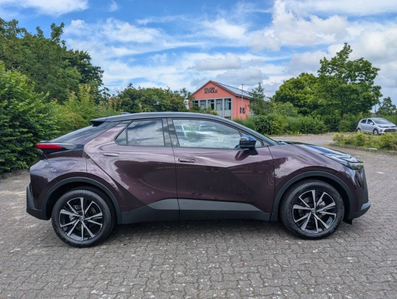 Toyota C-HR 1.8 Hybrid Team Deutschland, снимка 3 - Автомобили и джипове - 48389981