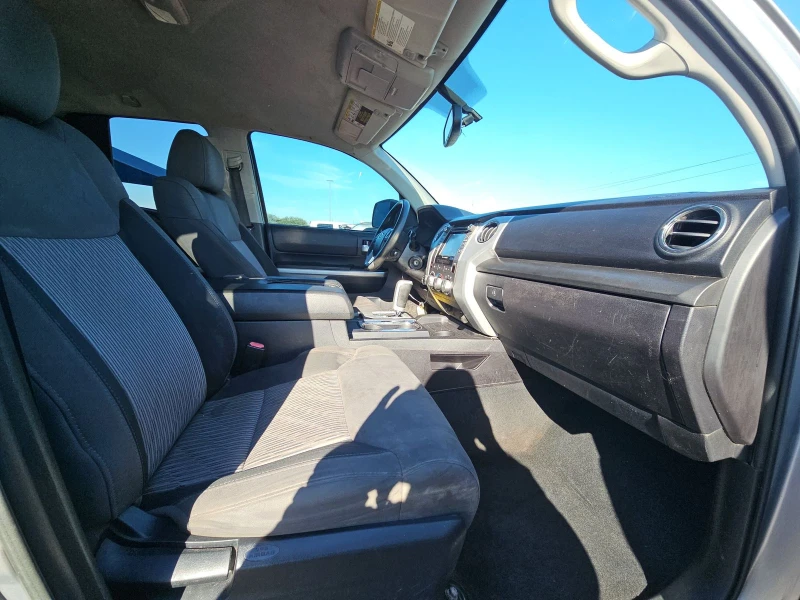 Toyota Tundra 2016* SR5* 5.7 V8* 1 СОБСТВЕНИК, снимка 12 - Автомобили и джипове - 52020533
