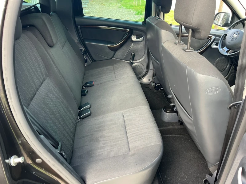 Dacia Duster 1.5dCi/4x4, снимка 12 - Автомобили и джипове - 52521826