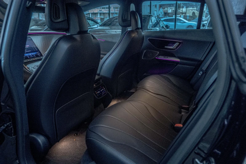 Mercedes-Benz EQE 350+ /Advanced Plus/Burmester/Камера 360/AMG Line/, снимка 7 - Автомобили и джипове - 52541052