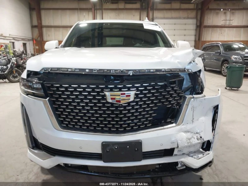 Cadillac Escalade 6.2L V-8 DI, VVT, 420HP 4X4 Drive, снимка 4 - Автомобили и джипове - 52939833