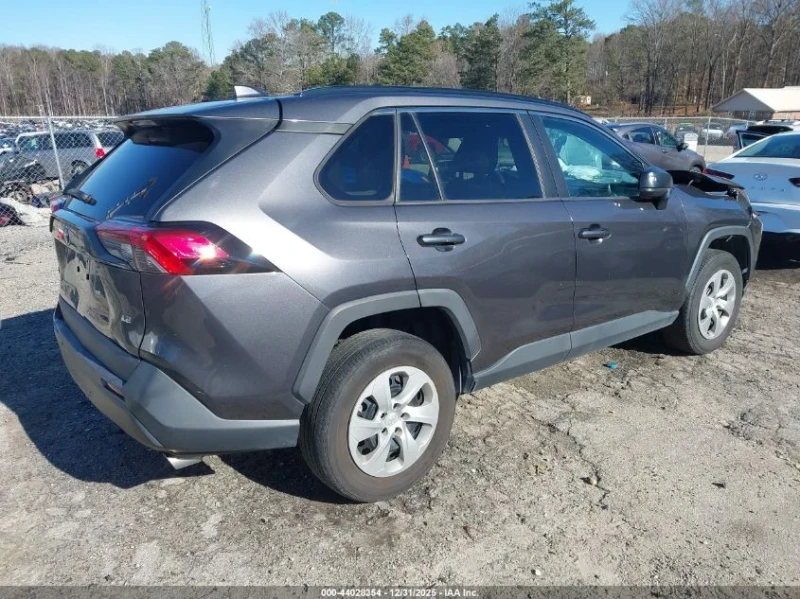 Toyota Rav4 LE, снимка 4 - Автомобили и джипове - 53203177