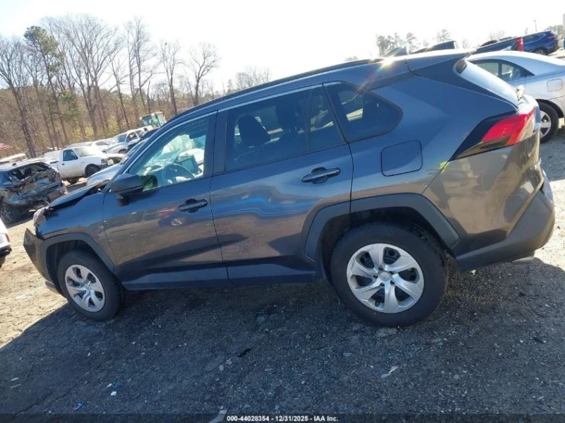 Toyota Rav4 LE, снимка 13 - Автомобили и джипове - 53203177