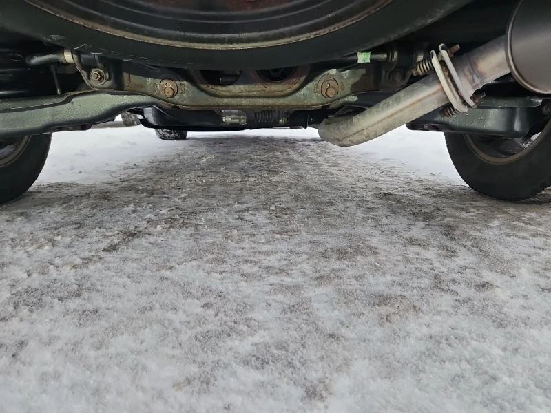 Toyota Highlander Hybrid XLE * * Черен Салон * * Carfax * * Carfax *, снимка 13 - Автомобили и джипове - 53436304