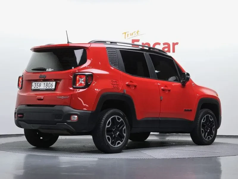 Jeep Renegade TRAILHAWK AWD, снимка 2 - Автомобили и джипове - 55702249
