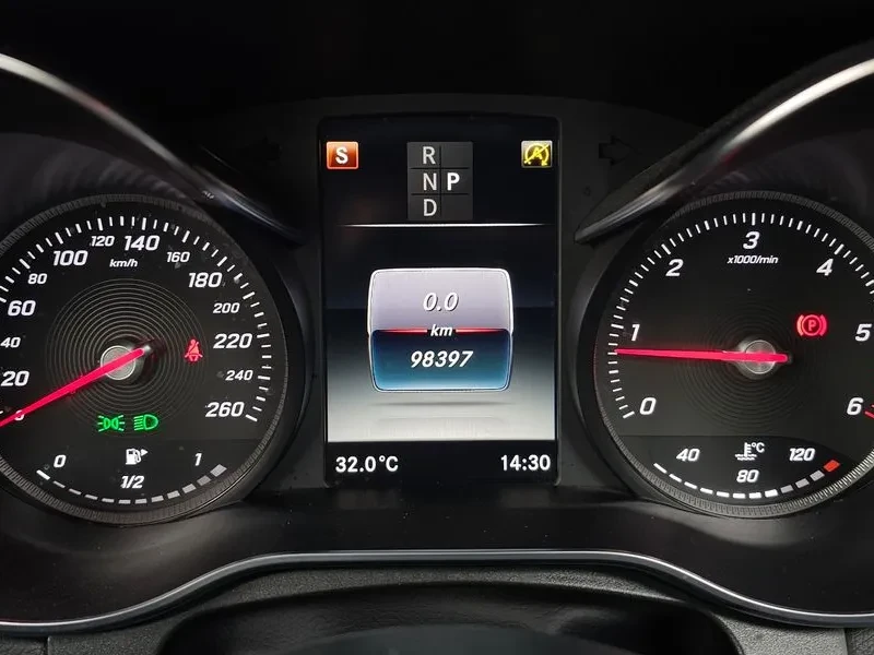 Mercedes-Benz GLC 220 4MATIC - САМО 30% АВАНС, снимка 8 - Автомобили и джипове - 56005604