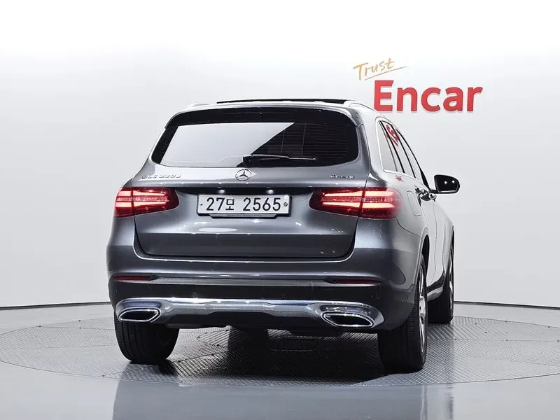 Mercedes-Benz GLC 220 4MATIC - САМО 30% АВАНС, снимка 4 - Автомобили и джипове - 56005604