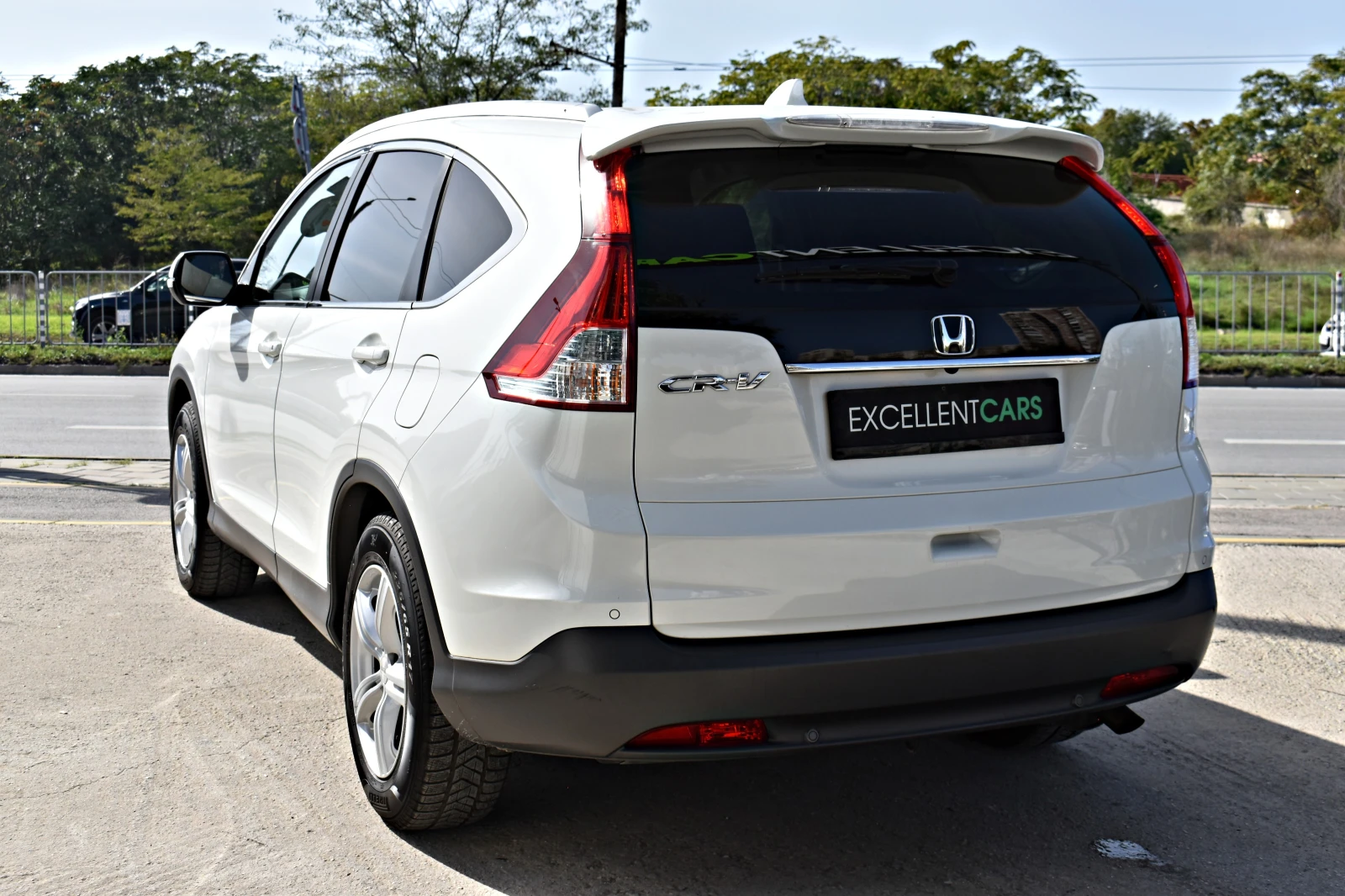Honda Cr-v 2.0i* 4x4* LED - изображение 4