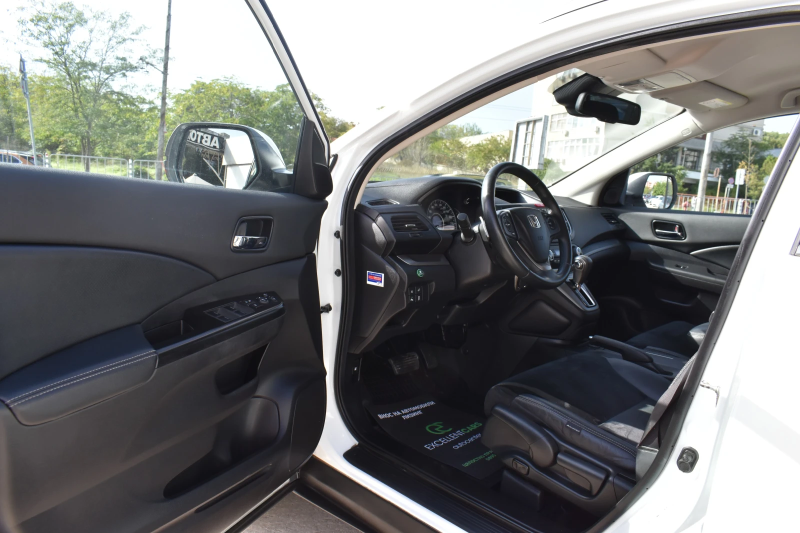 Honda Cr-v 2.0i* 4x4* LED - изображение 8
