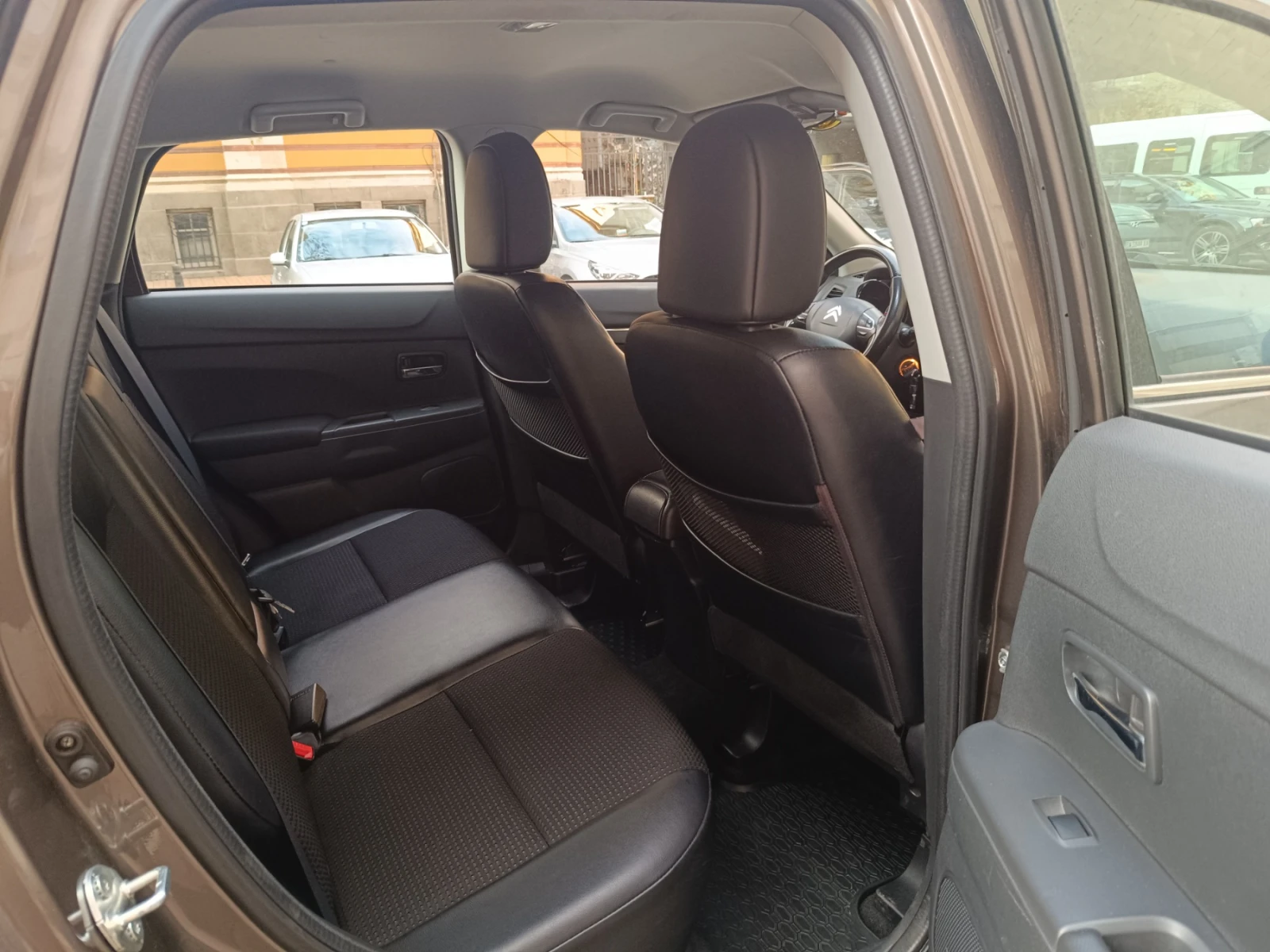 Citroen C4 AIRCROSS 1.6hdi 4x4 - изображение 10