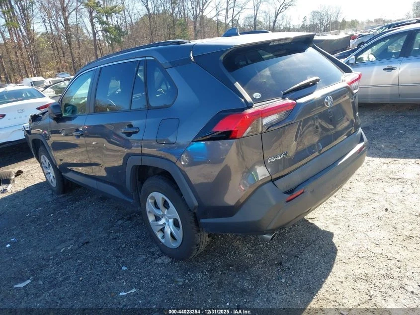 Toyota Rav4 LE - изображение 3