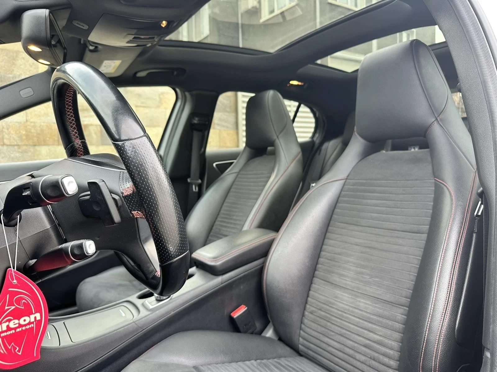 Mercedes-Benz GLA 250 4-matic-AMG, снимка 9 - Автомобили и джипове - 54160010