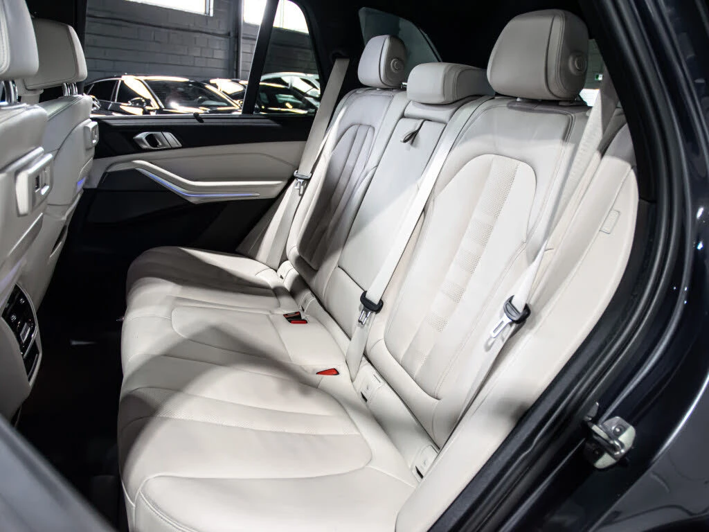 BMW X5 40i* M-SPORT* LASER* DISTRONIC* HARMAN* 360 CAM, снимка 15 - Автомобили и джипове - 55058307