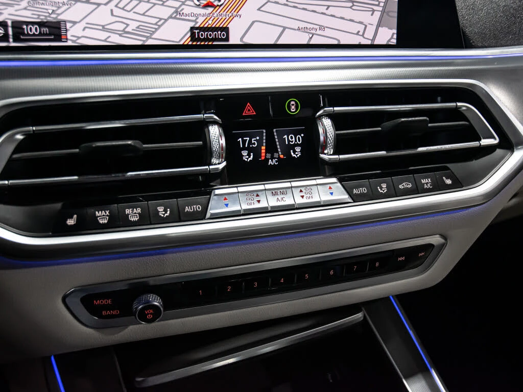 BMW X5 40i* M-SPORT* LASER* DISTRONIC* HARMAN* 360 CAM, снимка 13 - Автомобили и джипове - 55058307