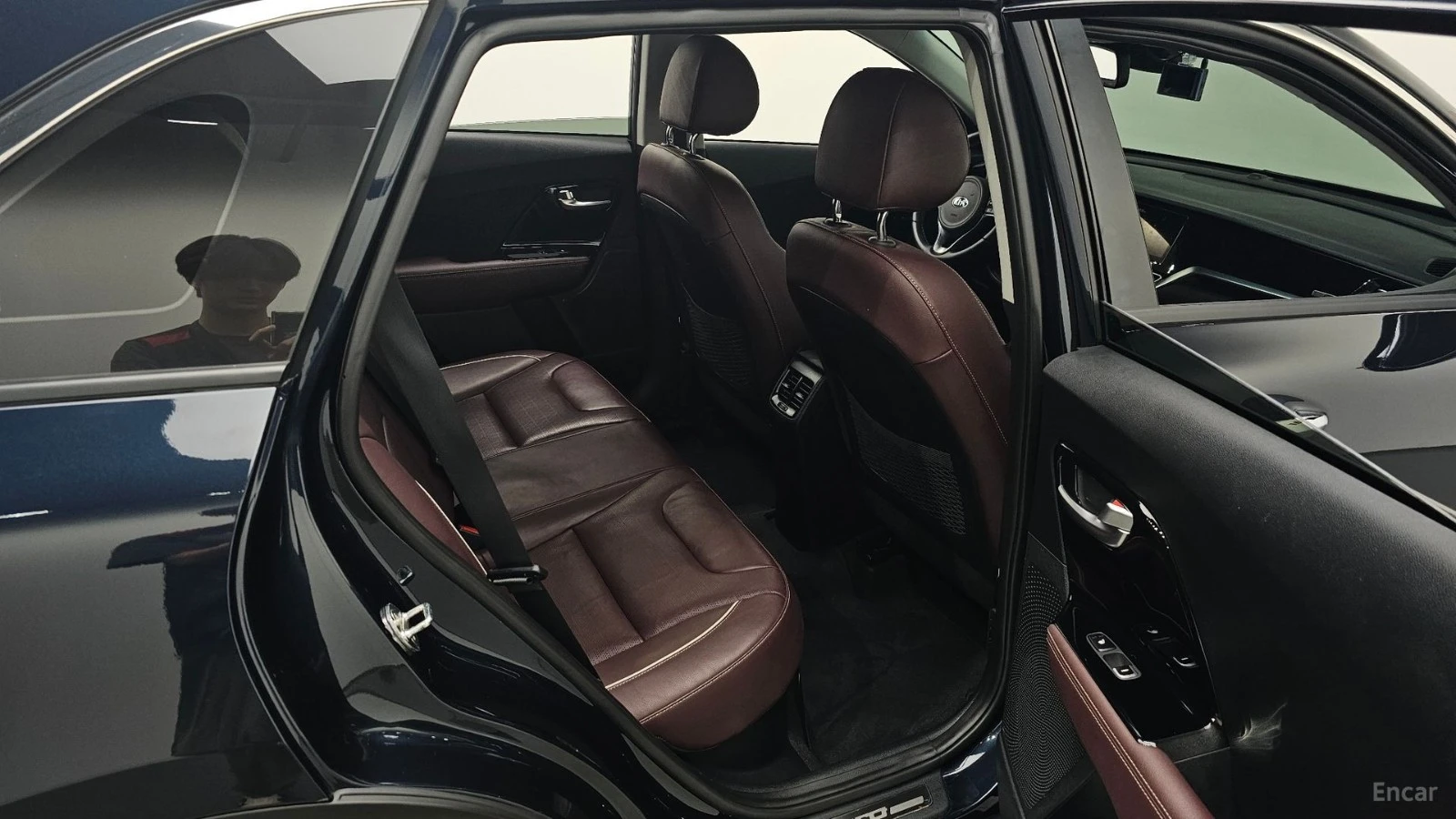 Kia Niro HYBRID* NOBLESSE* ПОДГРЕВ* ОБДУХВАНЕ* КАМЕРА* , снимка 11 - Автомобили и джипове - 55465860