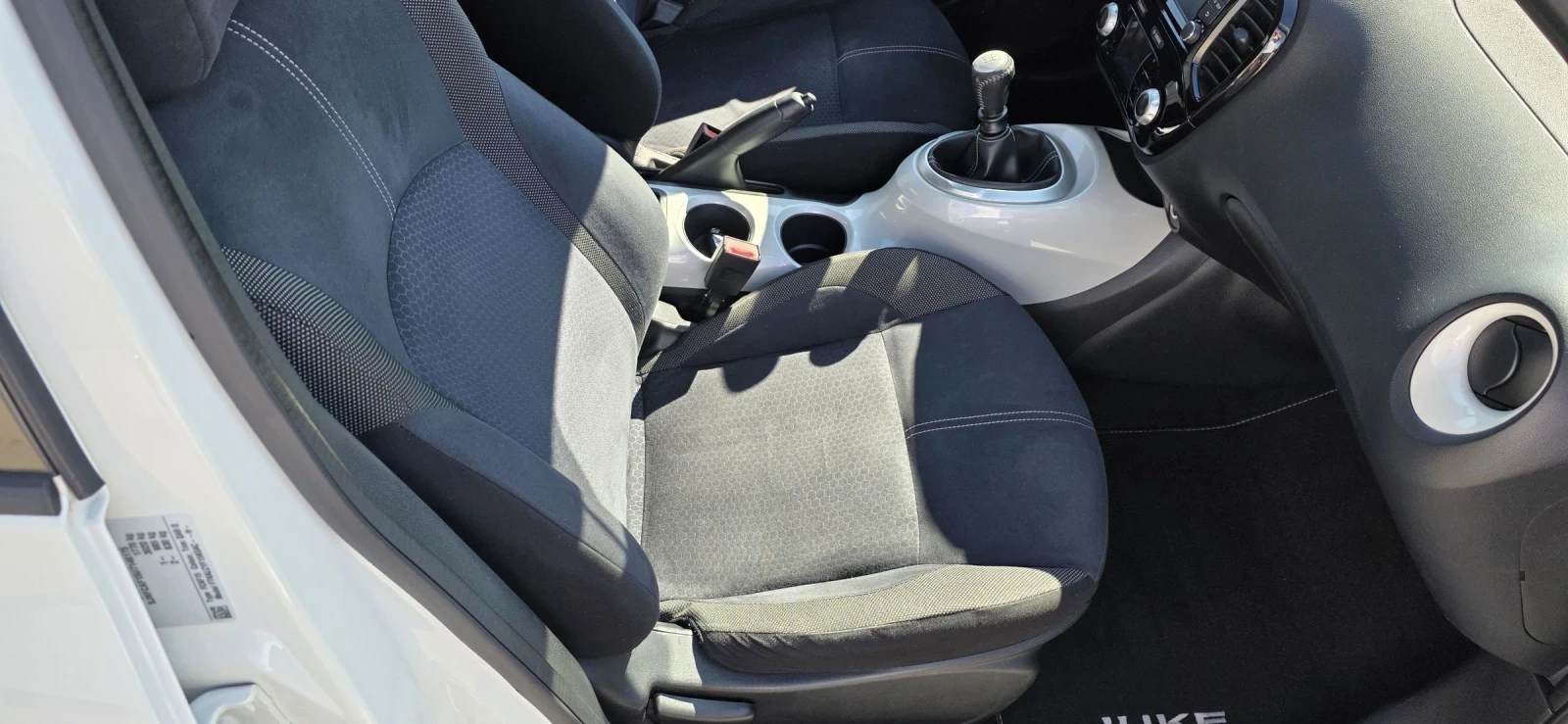 Nissan Juke 1.5DCI-110 FULL* 360* KEYLESS * EU6* KTEO* PERLA, снимка 11 - Автомобили и джипове - 55498861