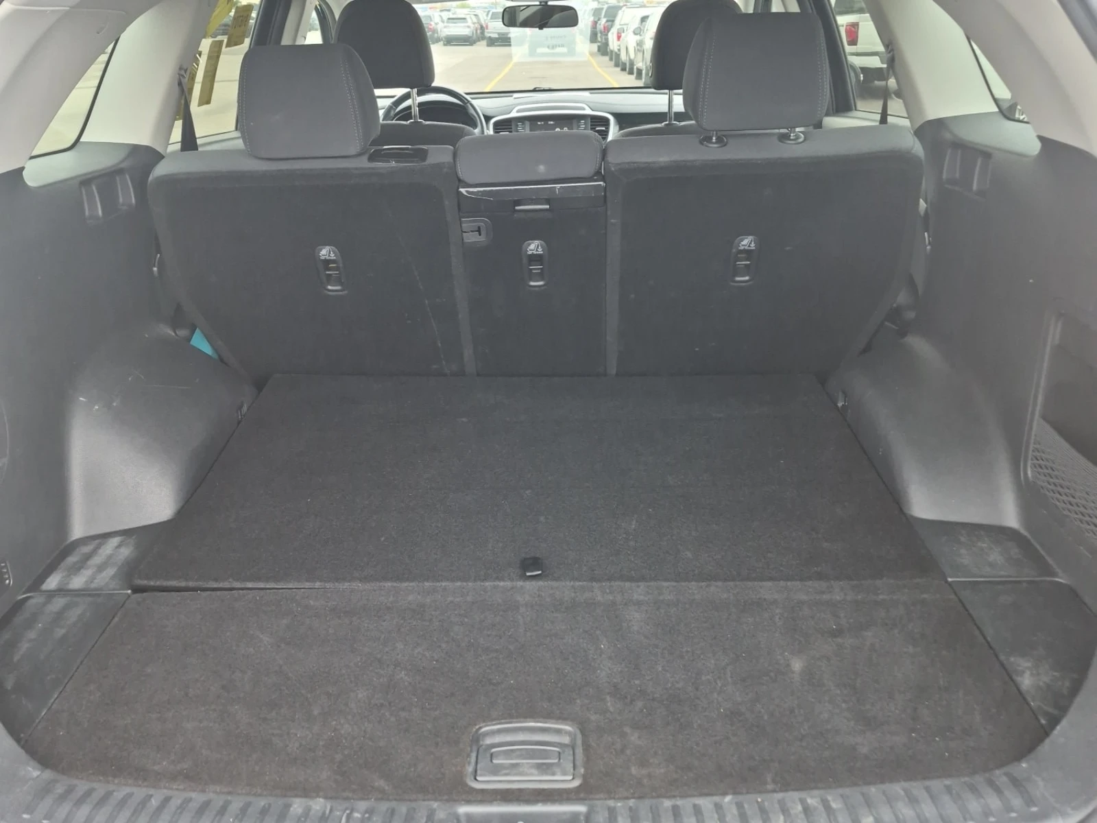 Kia Sorento * LX * CARFAX * ПОДГРЕВ, снимка 13 - Автомобили и джипове - 56096684