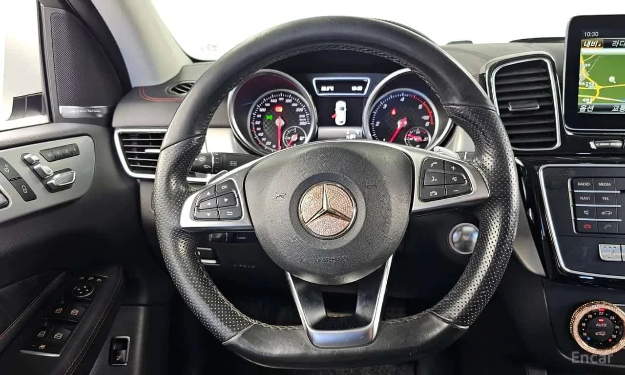 Mercedes-Benz GLE 350 d 4MATIC Coupe * 360 * Панорама * , снимка 7 - Автомобили и джипове - 56317905
