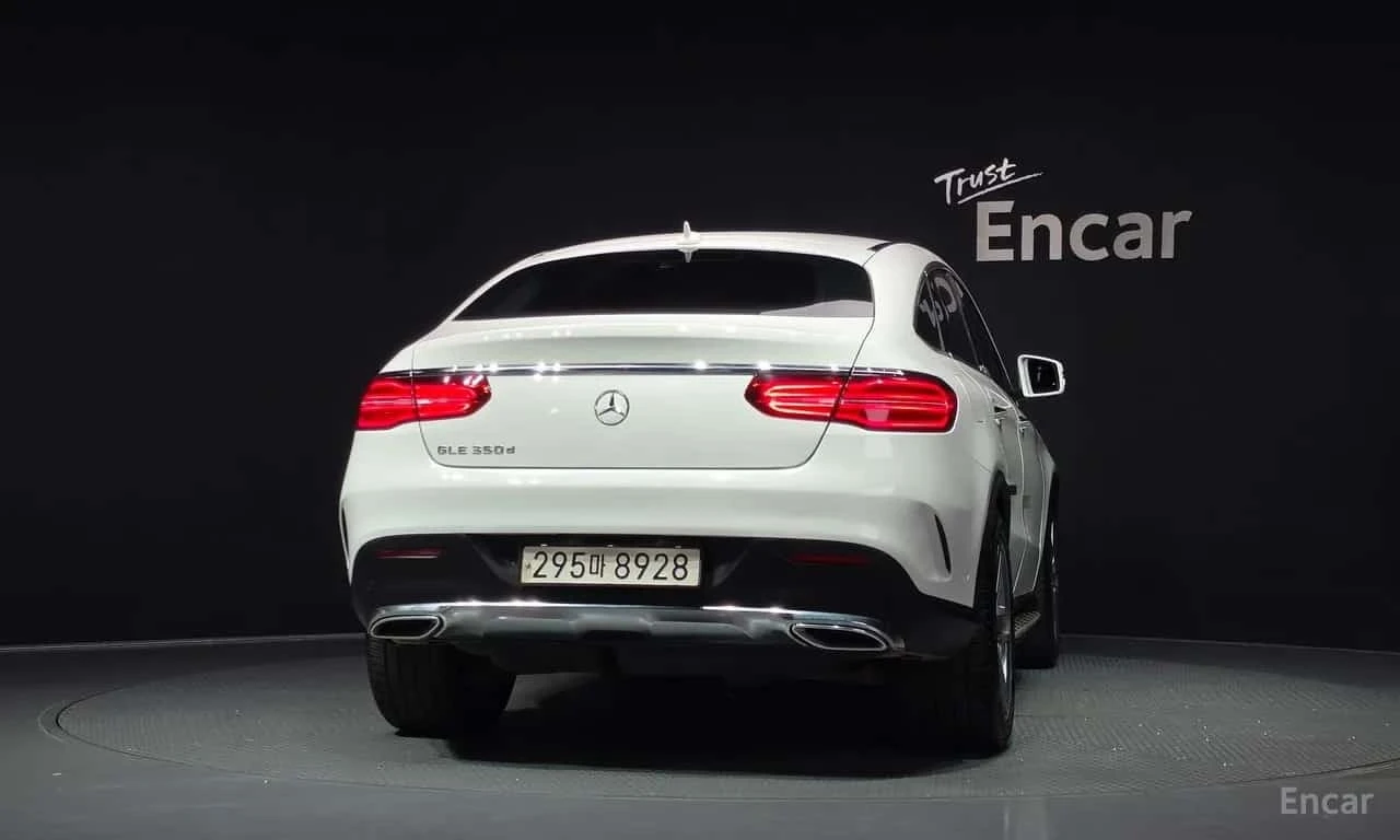 Mercedes-Benz GLE 350 d 4MATIC Coupe * 360 * Панорама * , снимка 4 - Автомобили и джипове - 56317905