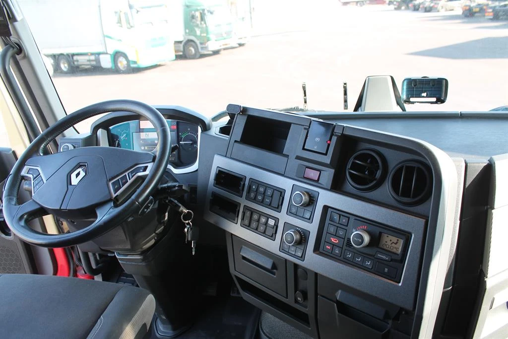 Renault T 520   | Mobile.bg   11