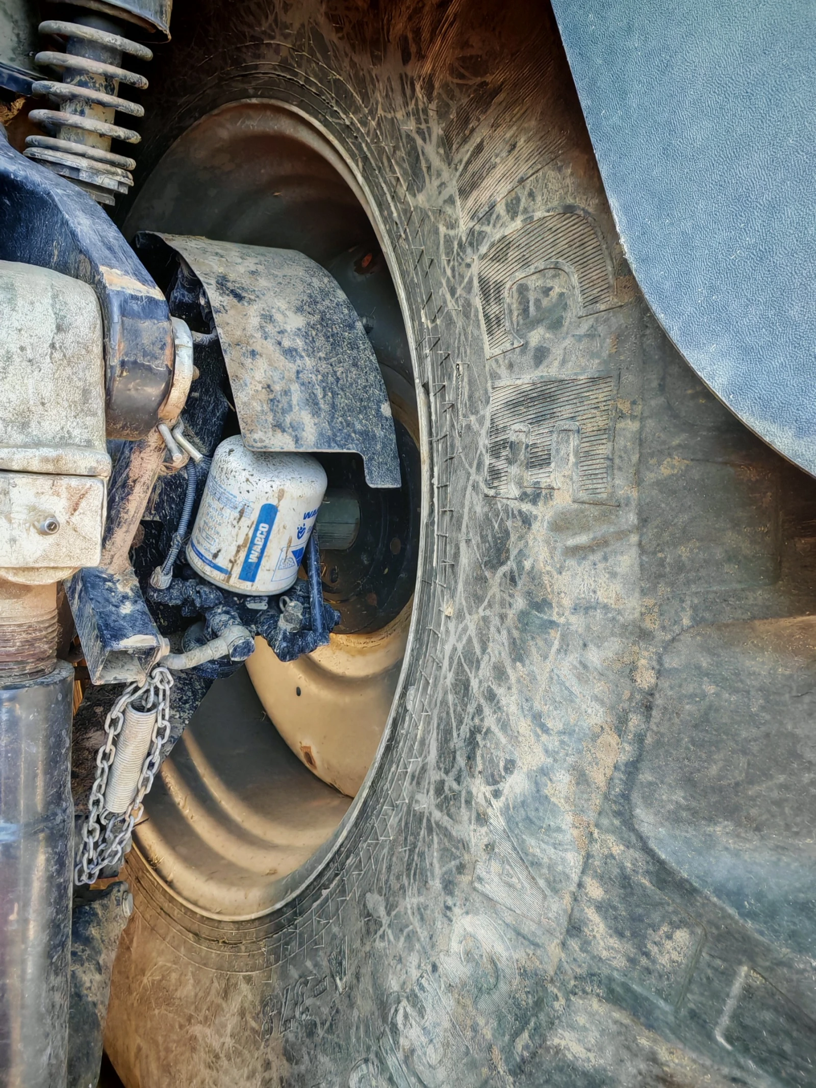  CASE IH OPTUM 300     20 % | Mobile.bg   11