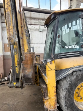 Обява за продажба на Челен товарач Komatsu WB 93 R ~29 880 лв. - изображение 1