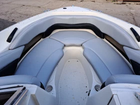 Моторна яхта Sea Ray 240 Select, снимка 6