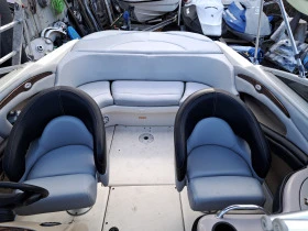 Моторна яхта Sea Ray 240 Select, снимка 9