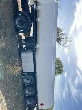 Полуремарке Kaessbohrer STB 381024, снимка 4