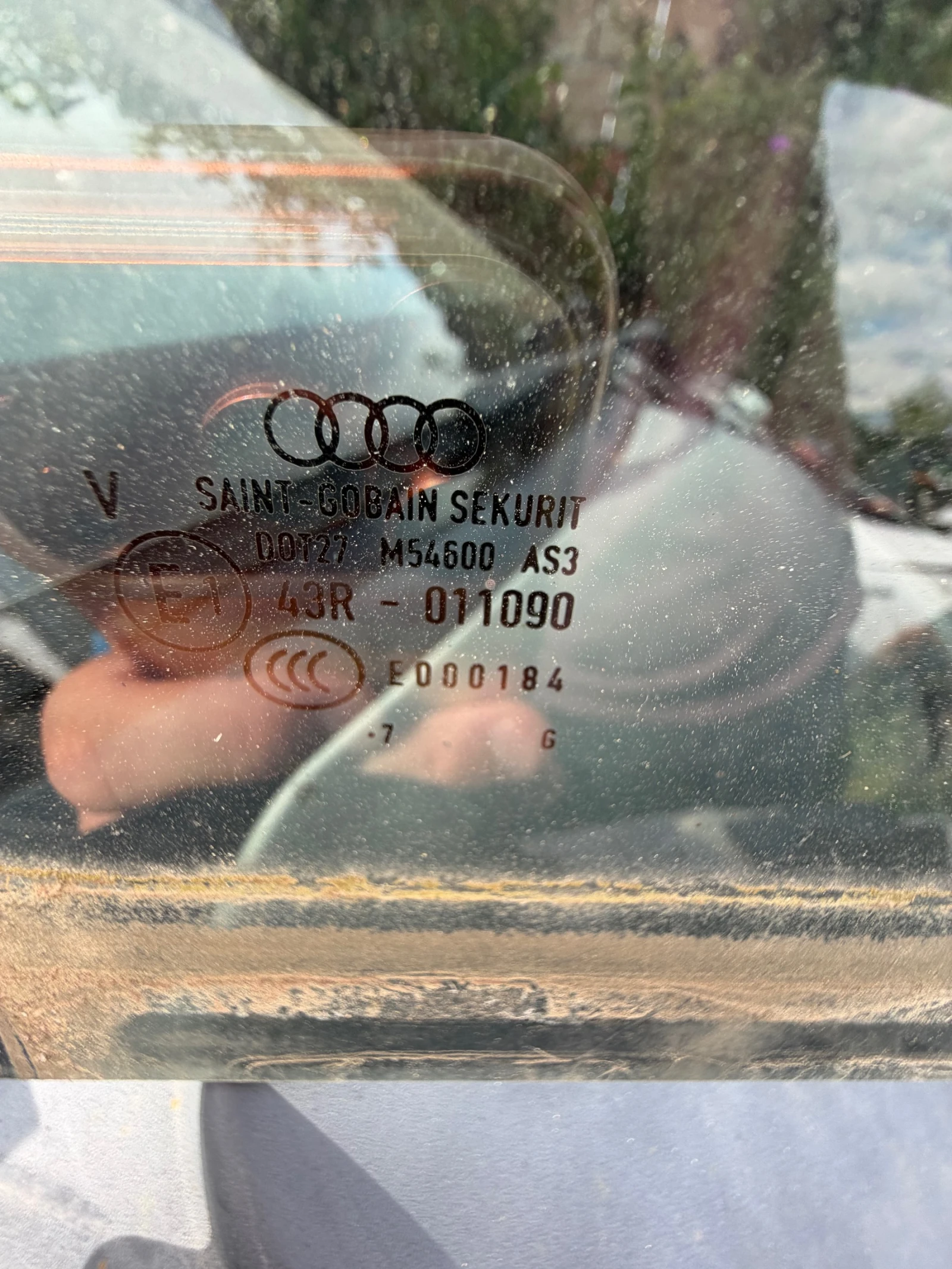 Audi A4 B9 2017г задно стъкло на задна лява врата, снимка 2 - Части - 55270222