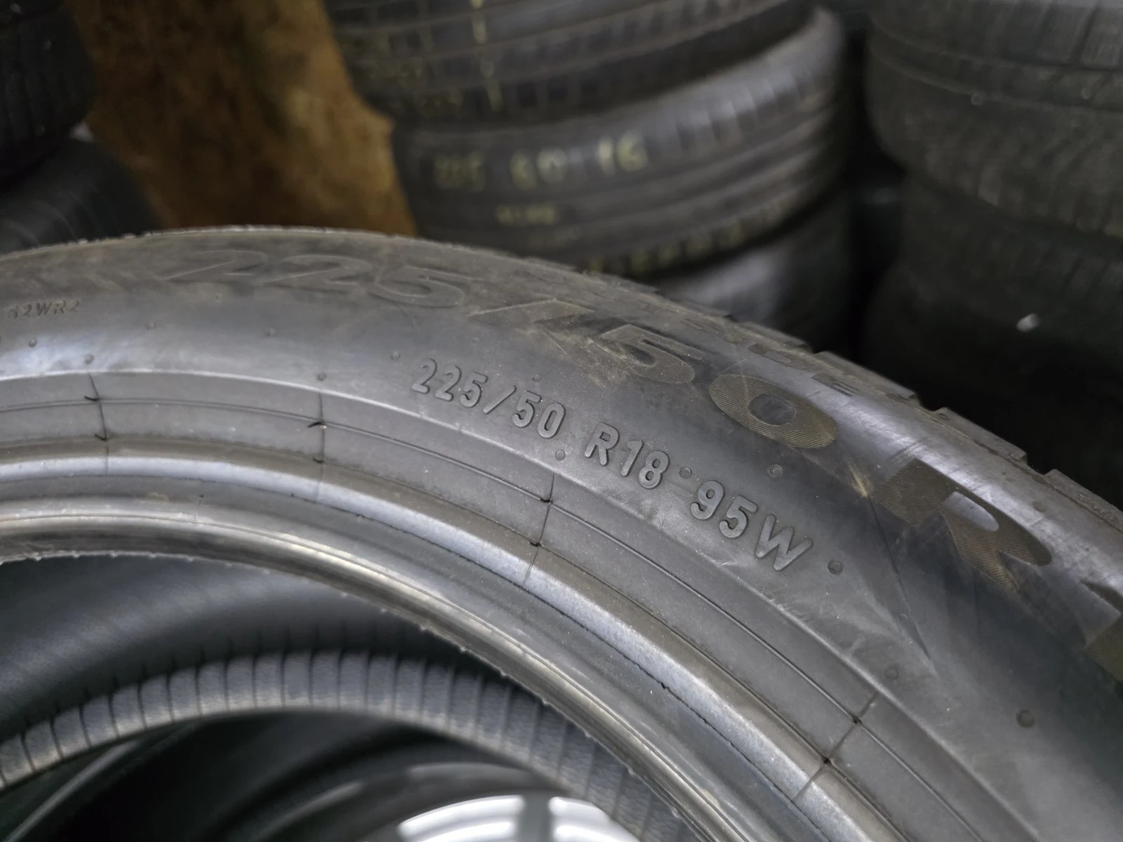 Гуми Летни 225/50R18, снимка 8 - Гуми и джанти - 56730709