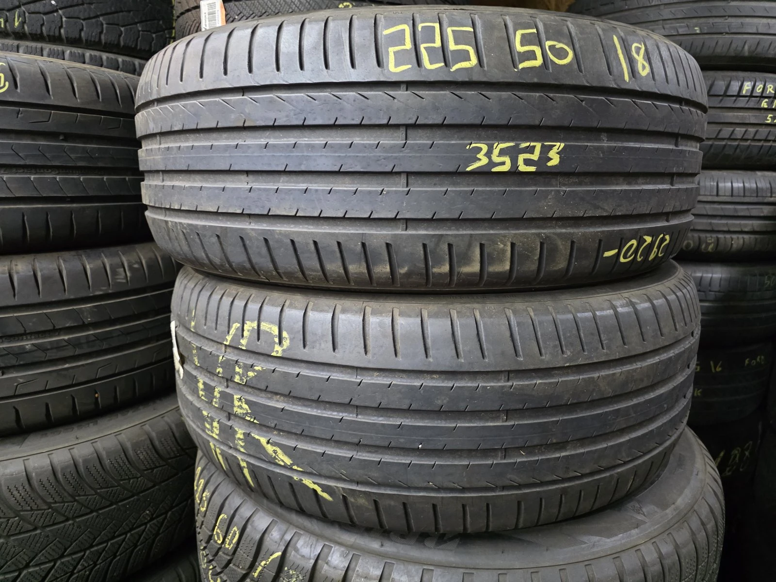 Гуми Летни 225/50R18, снимка 5 - Гуми и джанти - 56730709