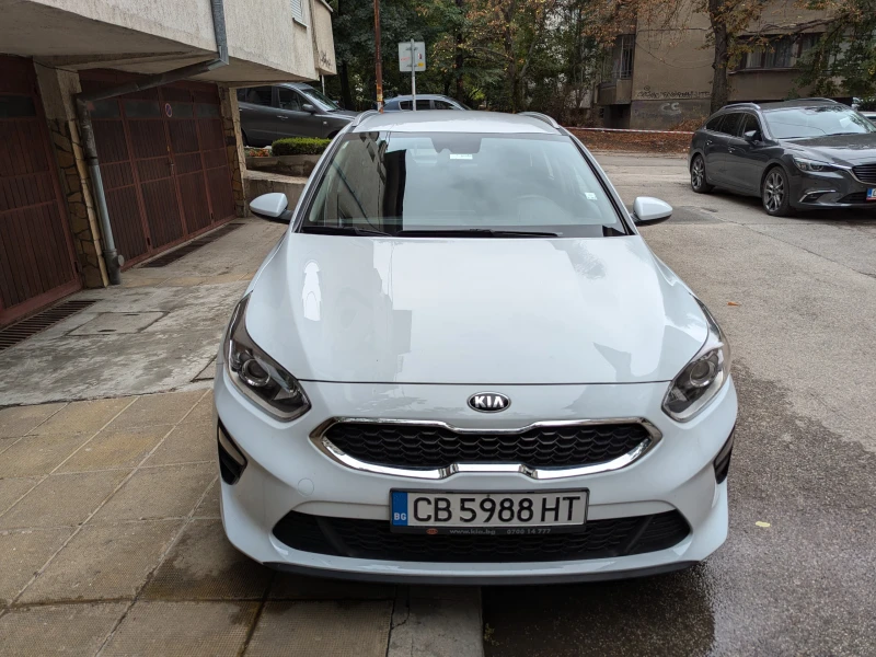 Kia Ceed 1.6, снимка 2 - Автомобили и джипове - 47311039