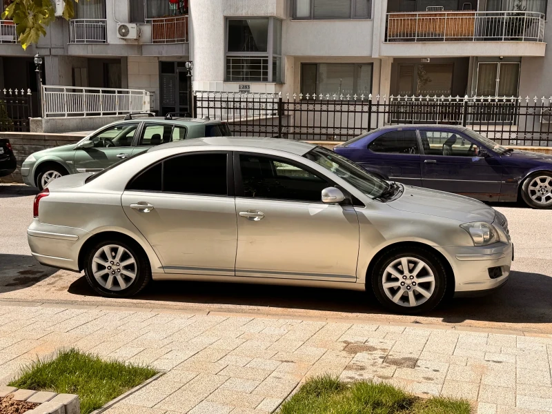 Toyota Avensis 2.0D, снимка 3 - Автомобили и джипове - 47526028