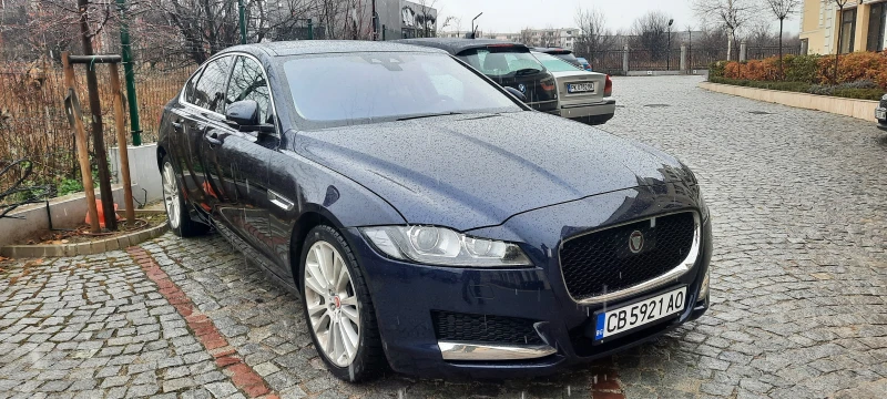 Jaguar Xf PORTFOLIO LOW KM 75, 000км пълна история с Jaquar, снимка 2 - Автомобили и джипове - 48258326