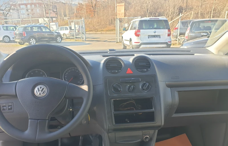 VW Caddy 2.0i* ECOFUEL* МЕТАНОВА УРЕДБА* N1* , снимка 8 - Автомобили и джипове - 48364030