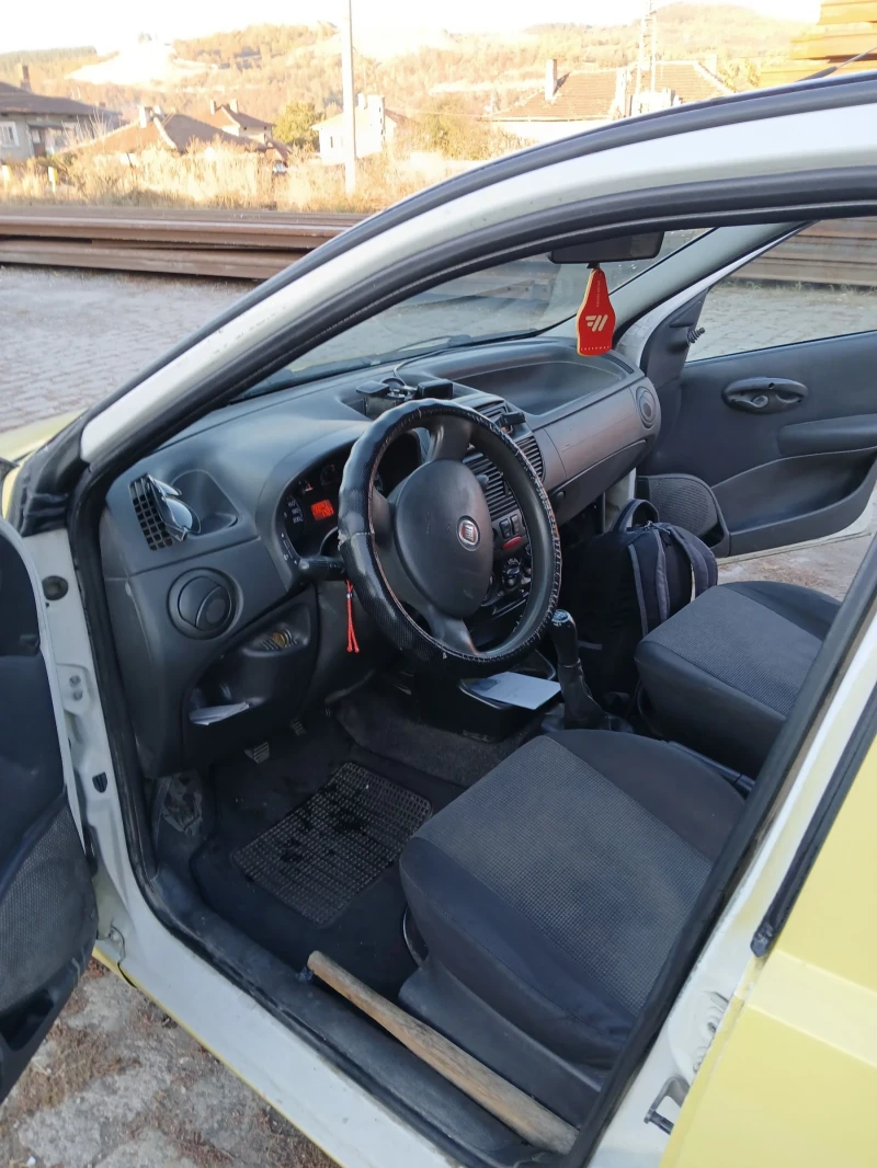 Fiat Punto, снимка 7 - Автомобили и джипове - 48721885