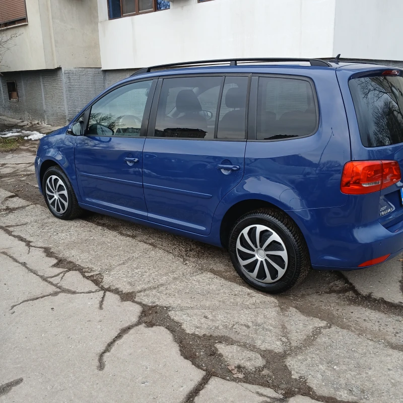 VW Touran, снимка 7 - Автомобили и джипове - 49345383