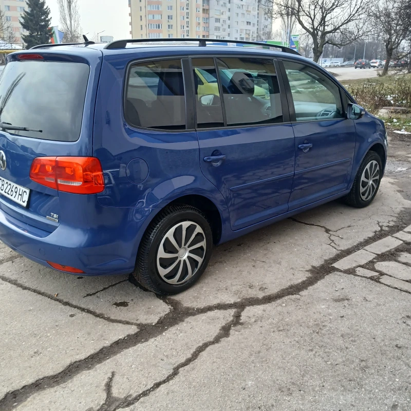 VW Touran, снимка 6 - Автомобили и джипове - 49345383