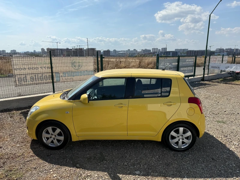 Suzuki Swift 1.3 Facelift , снимка 12 - Автомобили и джипове - 52316376