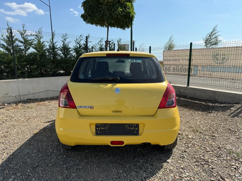 Suzuki Swift 1.3 Facelift , снимка 9 - Автомобили и джипове - 52316376