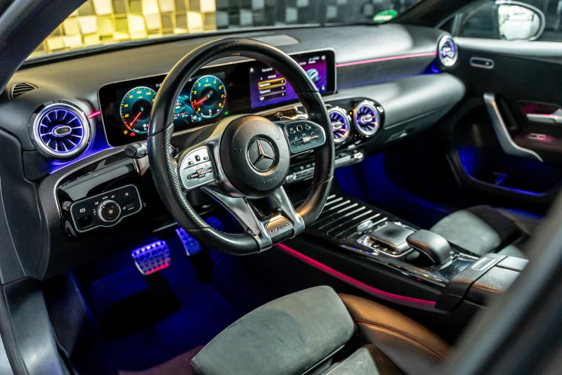 Mercedes-Benz A 200 AMG, снимка 8 - Автомобили и джипове - 52036643