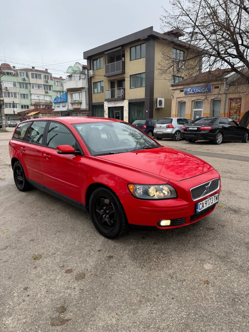 Volvo V50 2.4/170/Перфектна, снимка 3 - Автомобили и джипове - 52595051