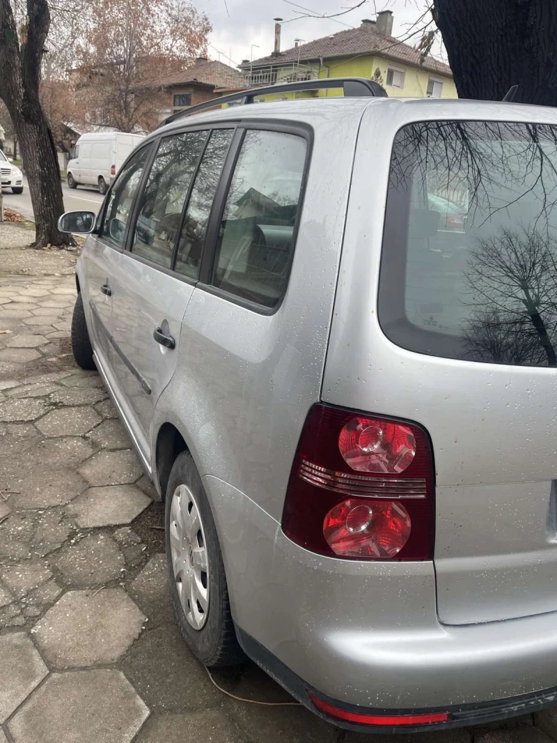VW Touran 1.9  тди, снимка 5 - Автомобили и джипове - 52692946
