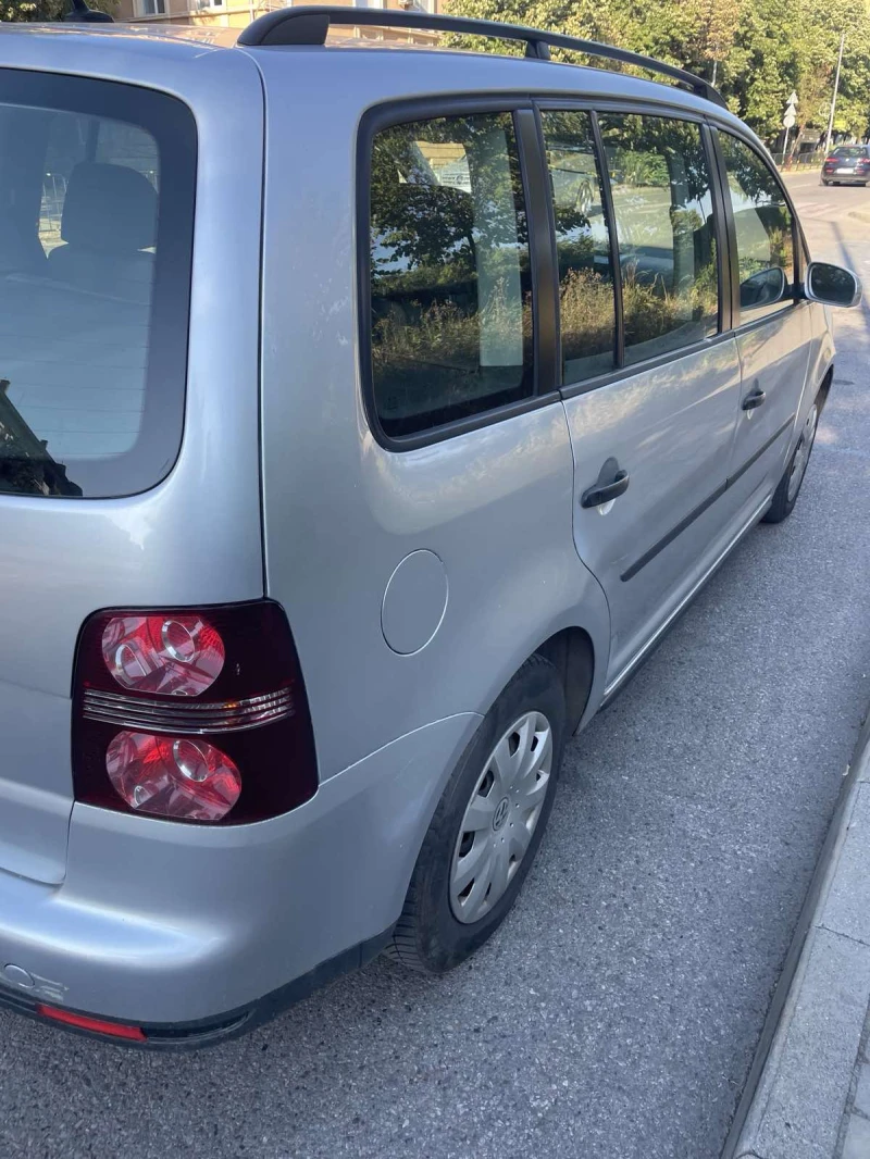 VW Touran 1.9  тди, снимка 7 - Автомобили и джипове - 52692946