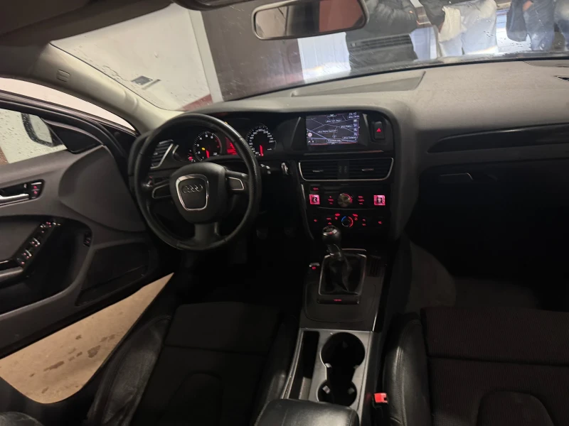 Audi A4 1.8TFSI, снимка 10 - Автомобили и джипове - 52701633