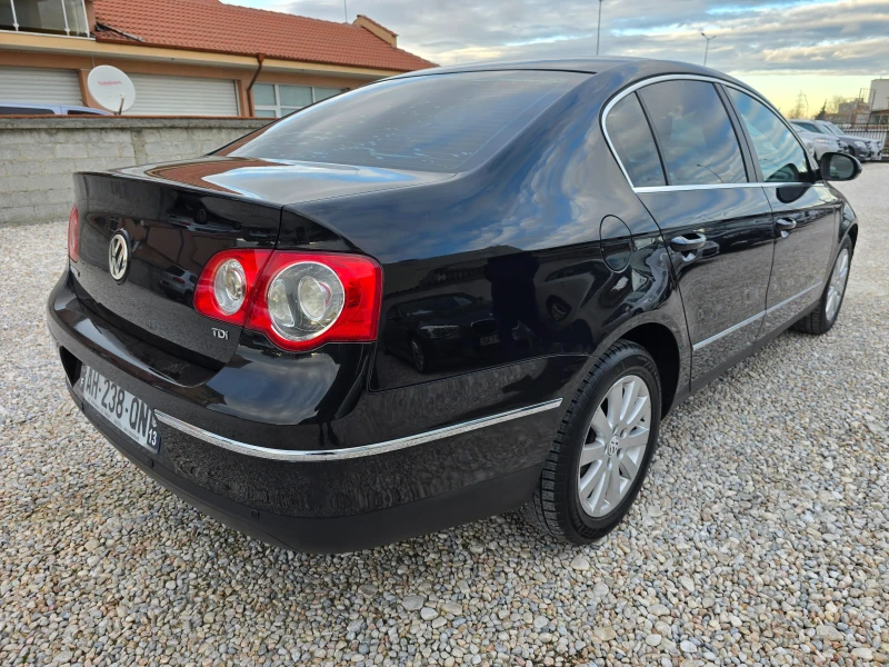 VW Passat 6 1.9TDI/NAVI/, снимка 4 - Автомобили и джипове - 53047535