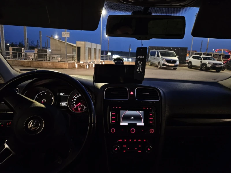 VW Golf TOP, FULL, NAVI, - 9500 лв. - 34516217 | Car24.bg